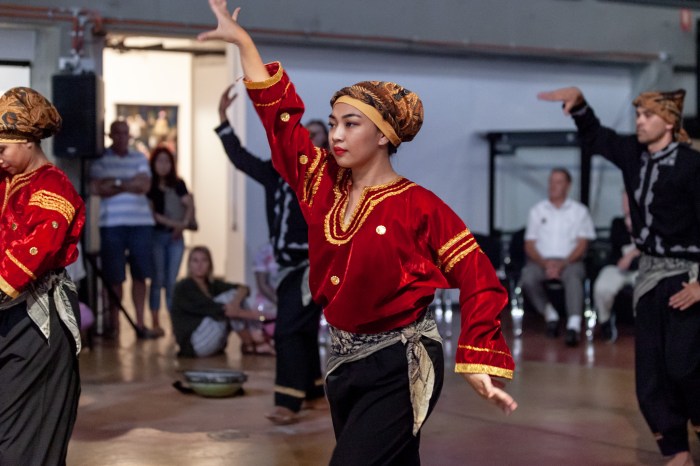 Suara Indonesia Dance, looking here looking north launch 2019. Image care of Casula Powerhouse Arts Centre. Photography by Chantel Bann2